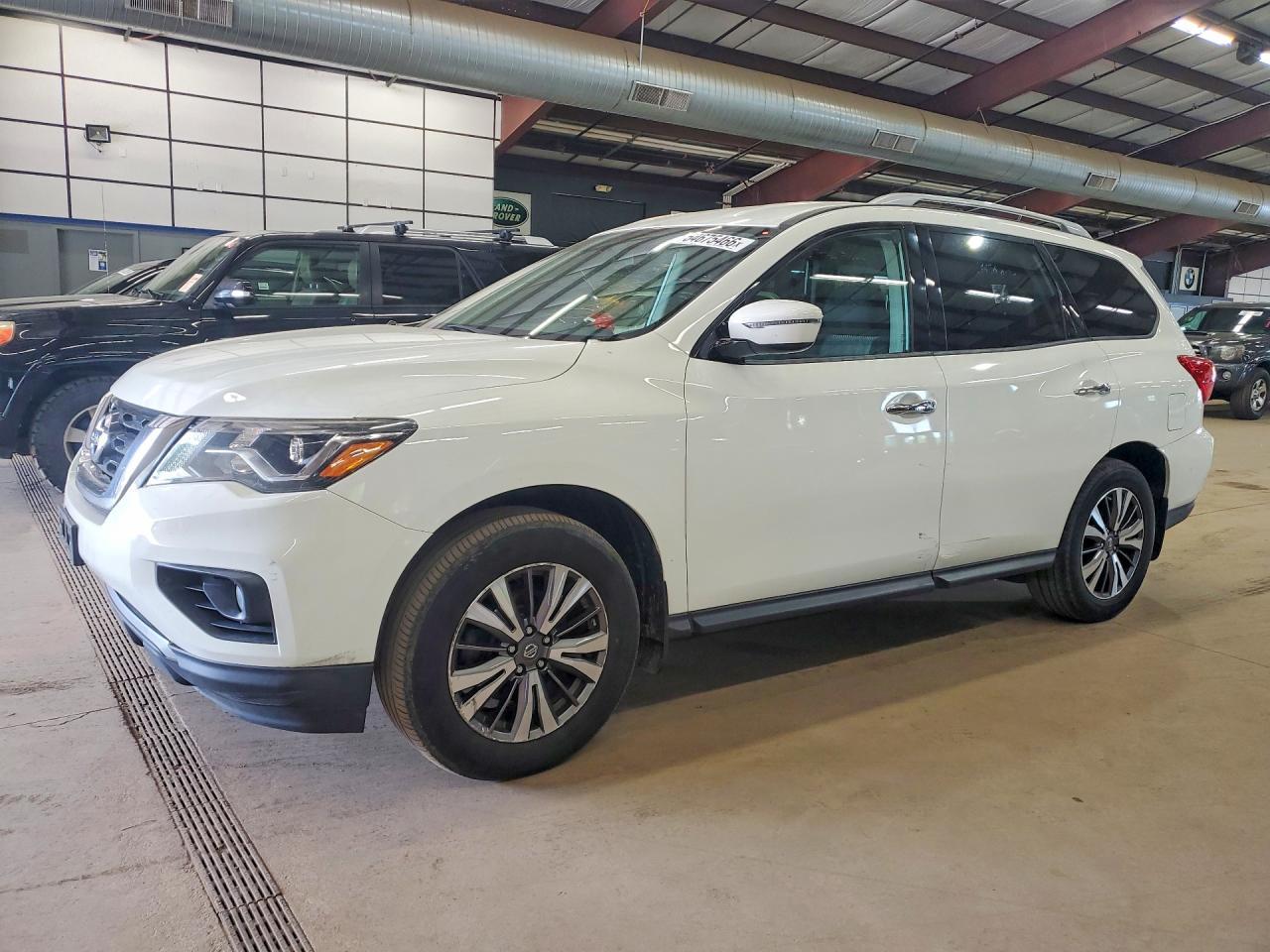 2017 NISSAN PATHFINDER
