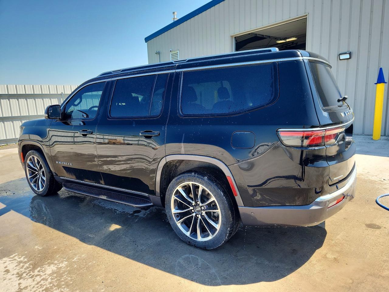 2022 JEEP Wagoneer