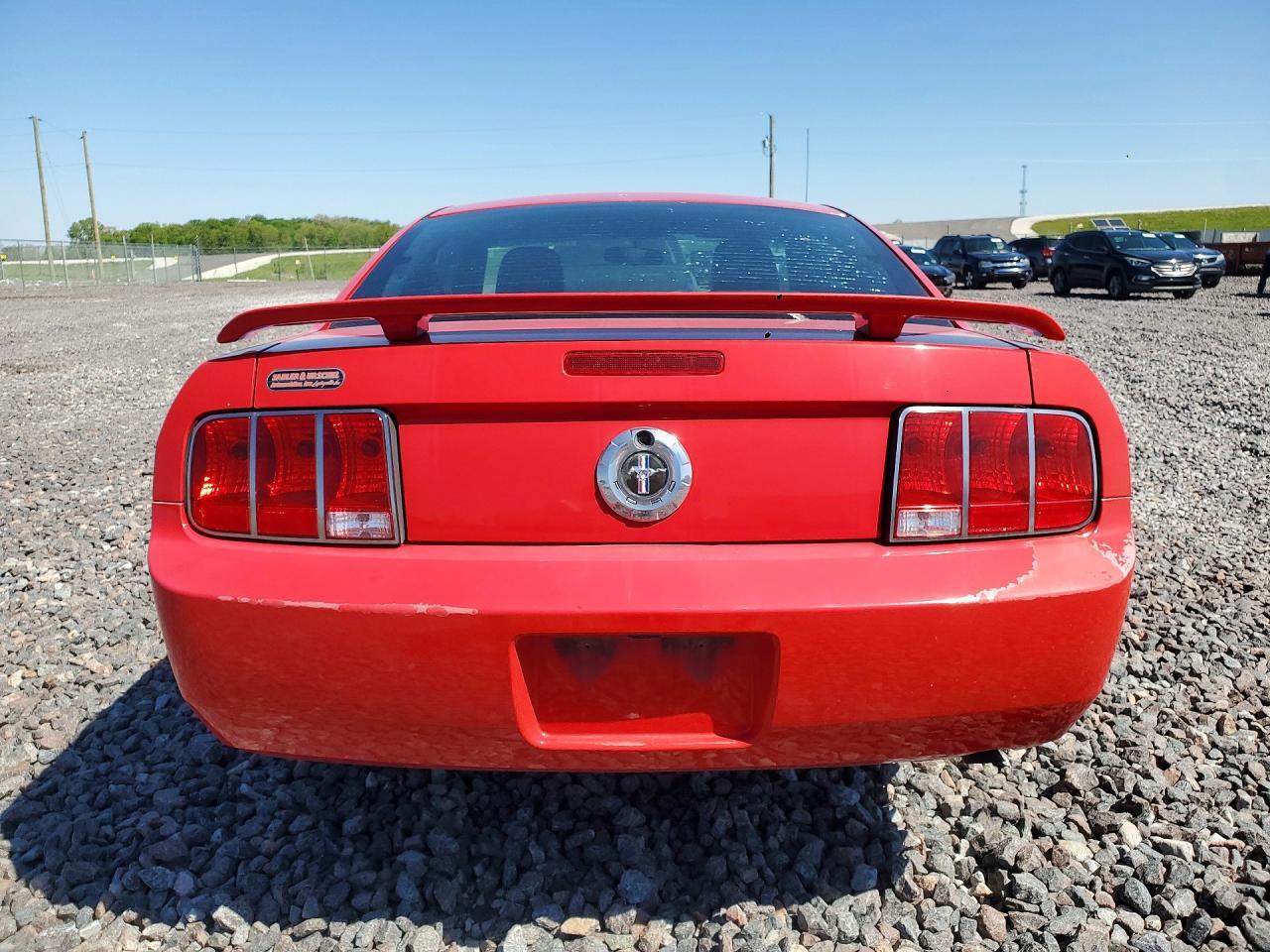 2005 FORD MUSTANG