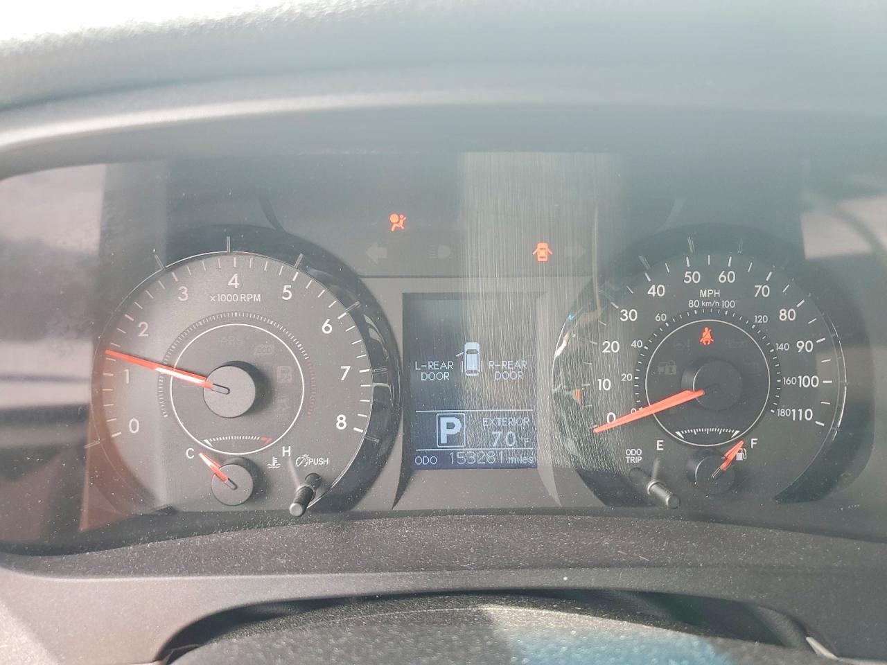 2016 TOYOTA SIENNA