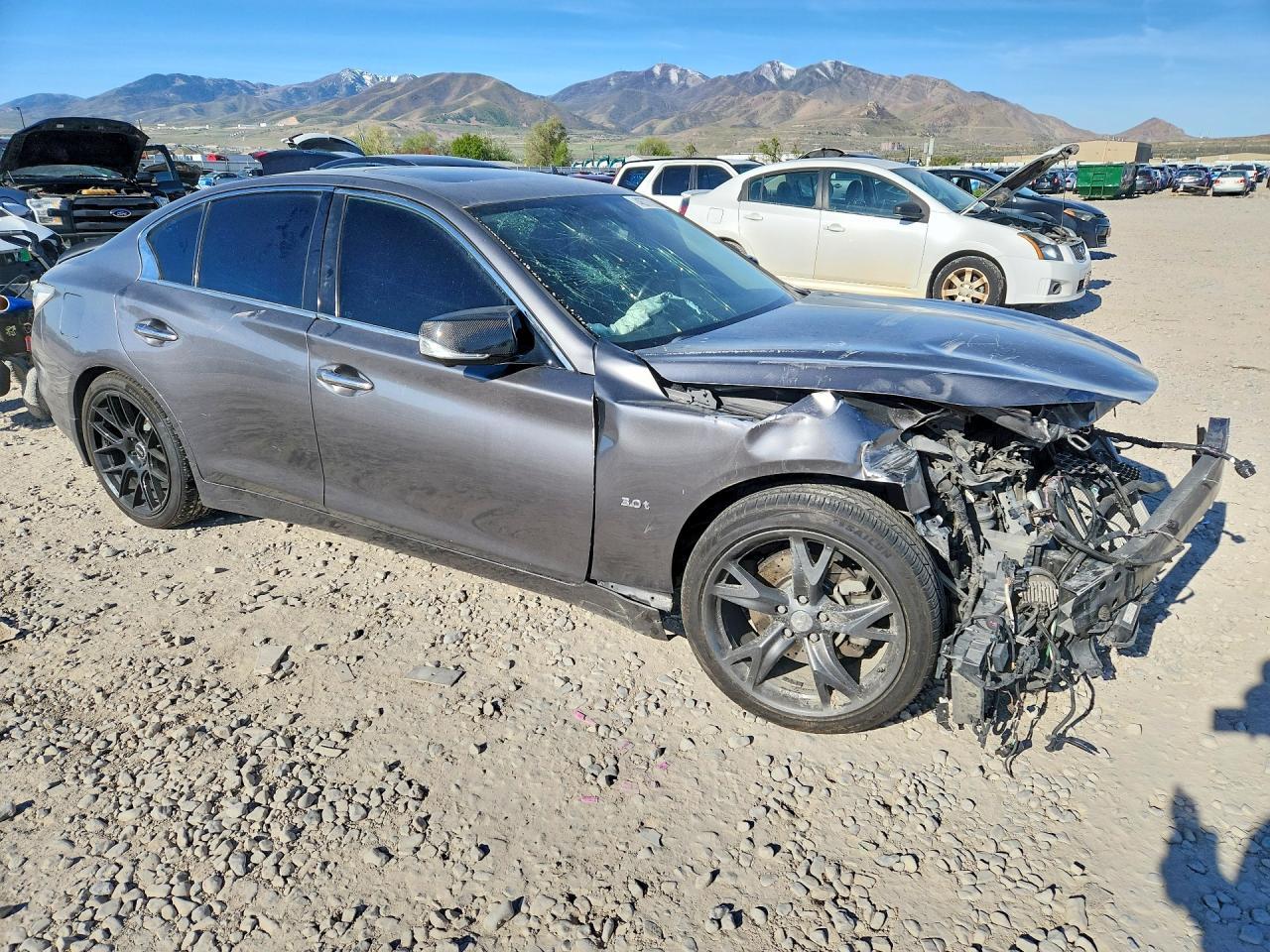 2016 INFINITI Q50