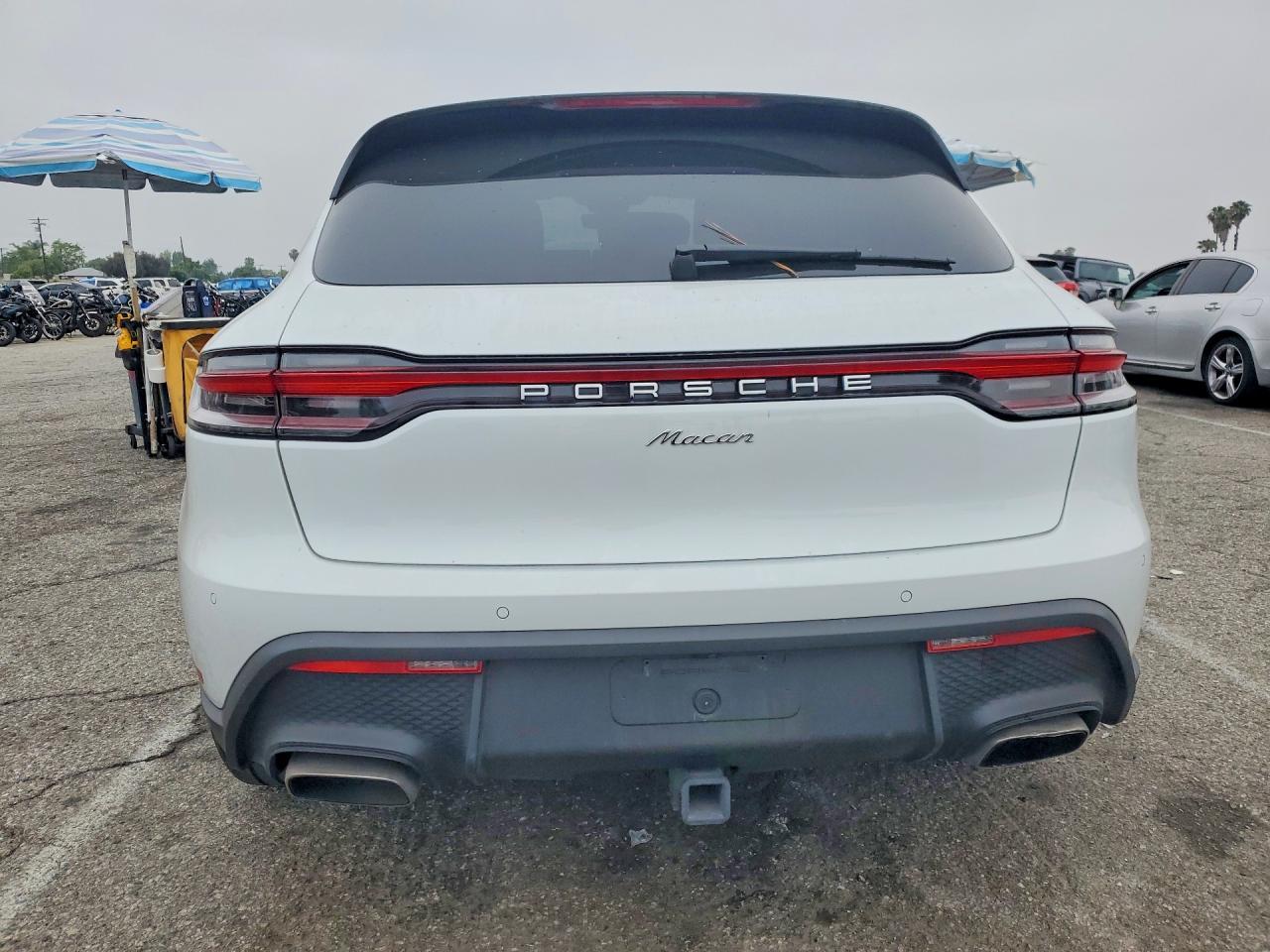 2023 PORSCHE Macan