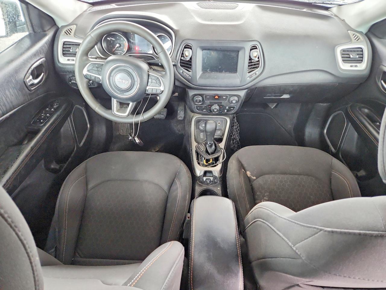 2020 JEEP Compass