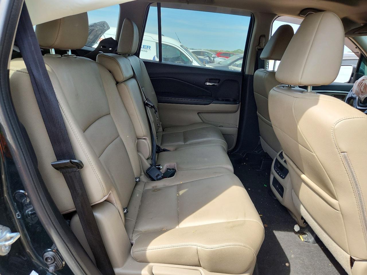2016 HONDA PILOT