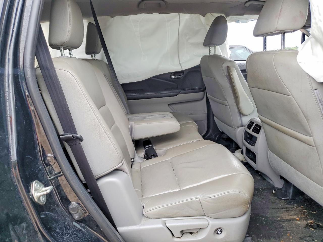 2017 HONDA PILOT
