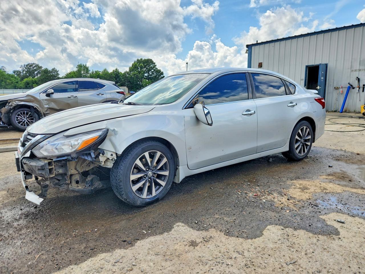 2017 NISSAN ALTIMA