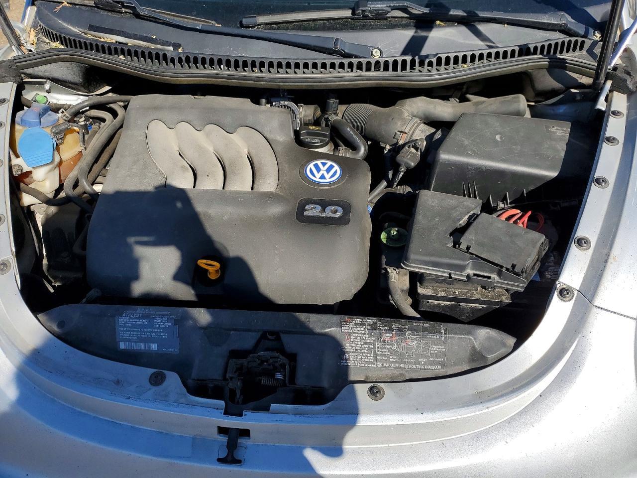 2001 VOLKSWAGEN Beetle