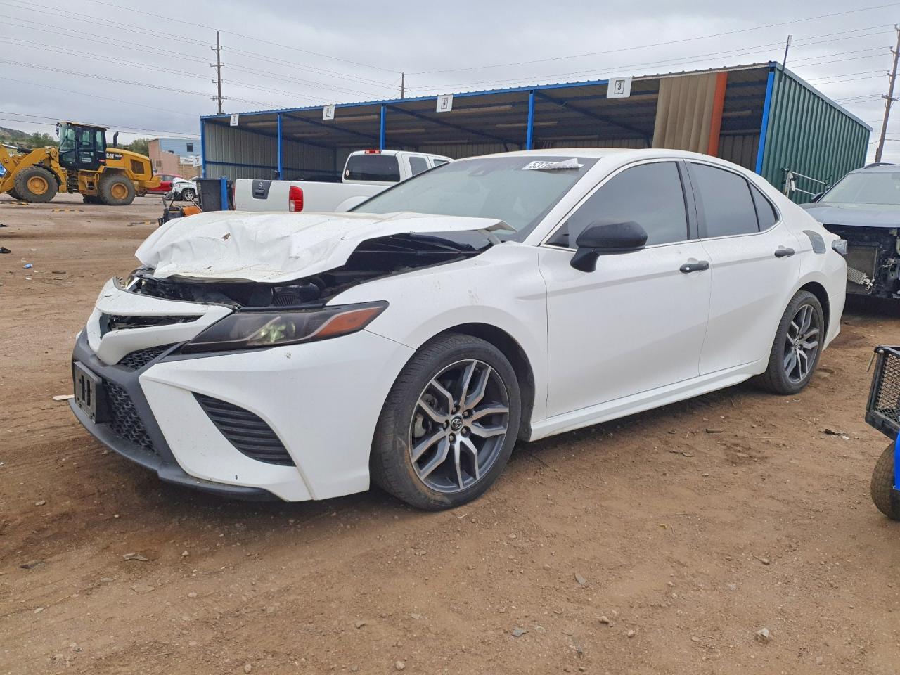 2018 TOYOTA CAMRY