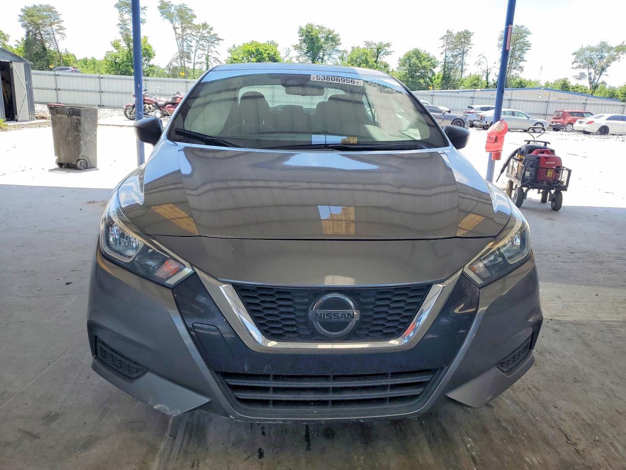 2021 NISSAN VERSA