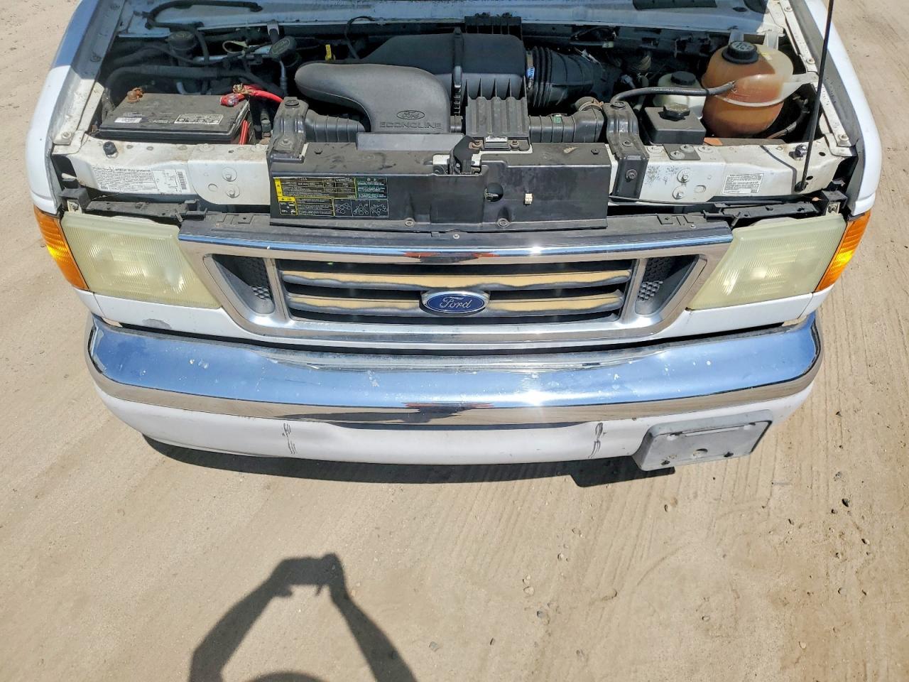 2004 FORD ECONOLINE
