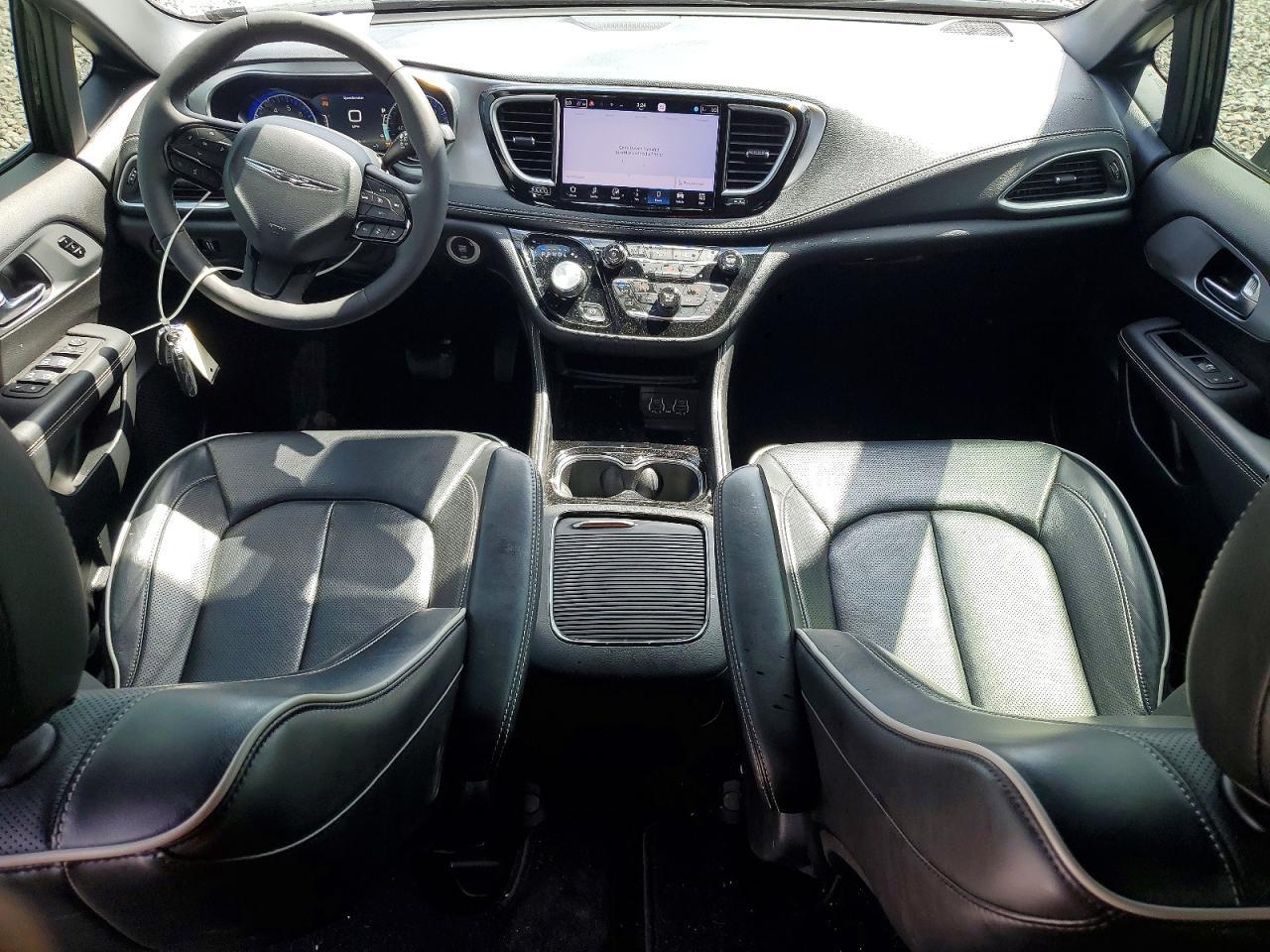 2025 CHRYSLER Pacifica