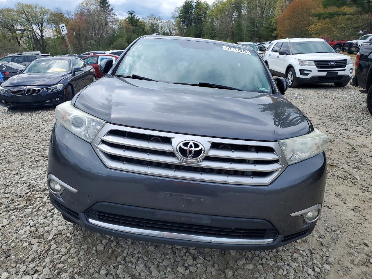 2013 TOYOTA HIGHLANDER