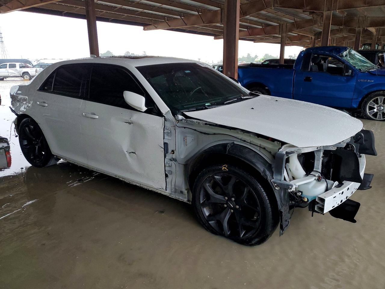 2021 CHRYSLER 300