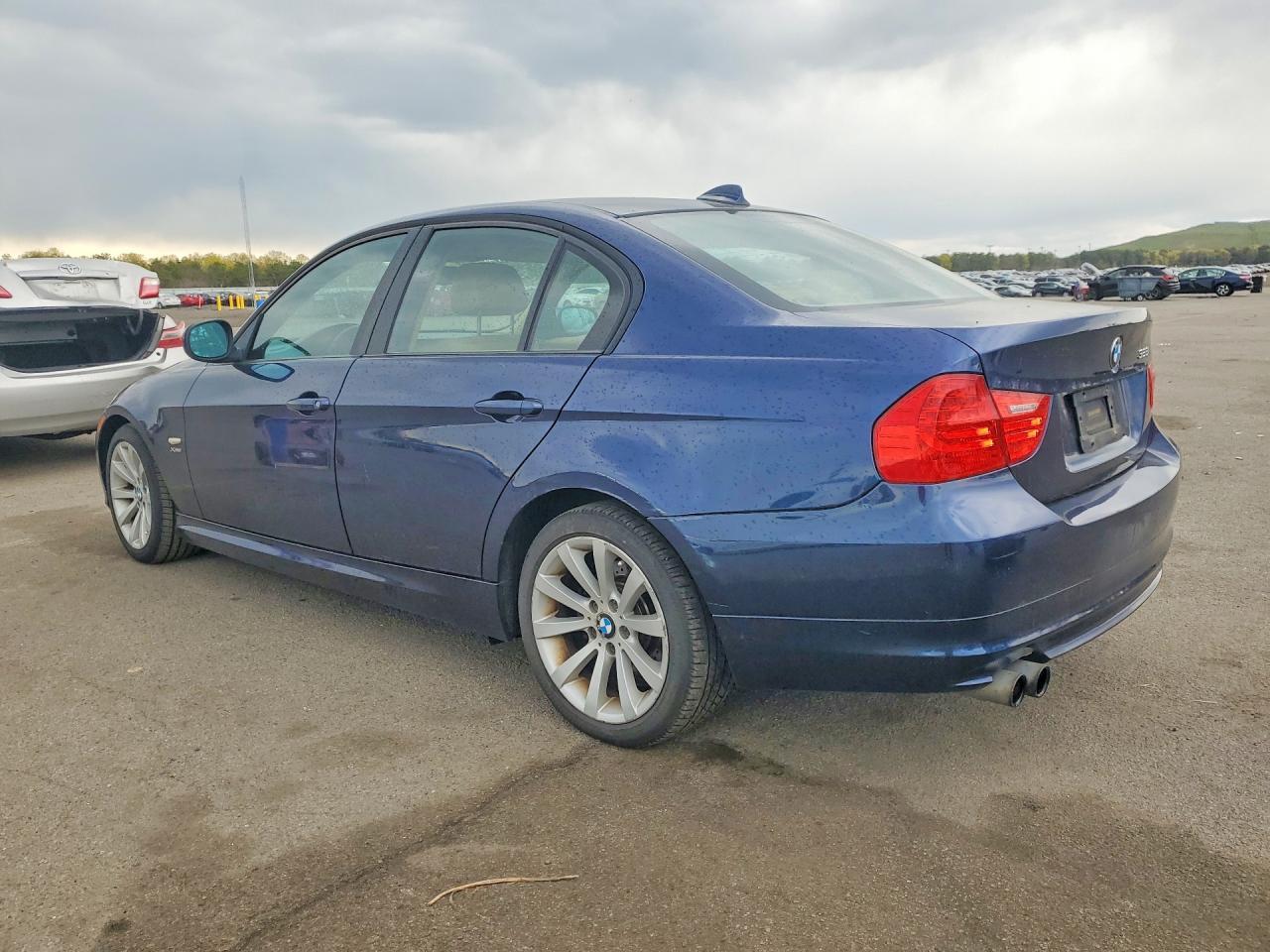 2011 BMW 3 SERIES