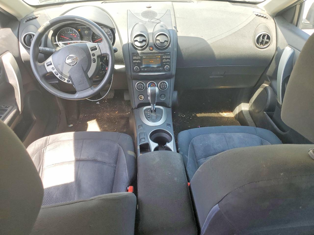 2015 NISSAN ROGUE