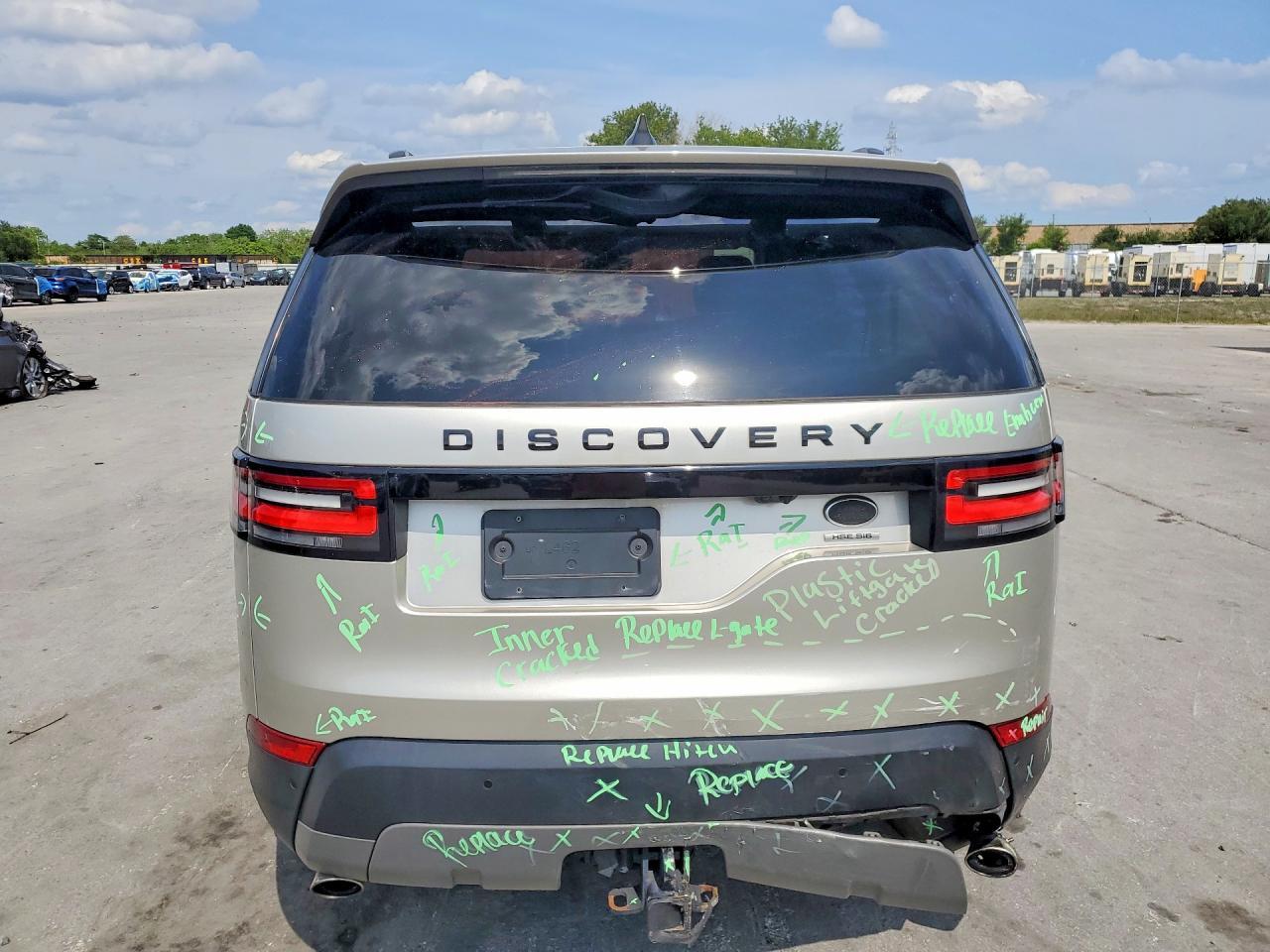 2017 LAND ROVER Discovery