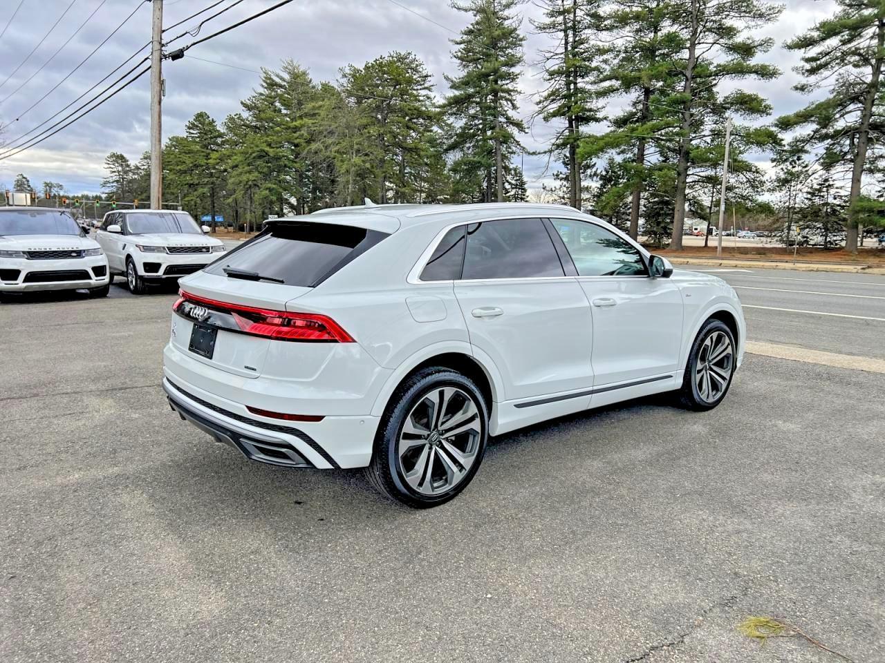 2020 AUDI Q8