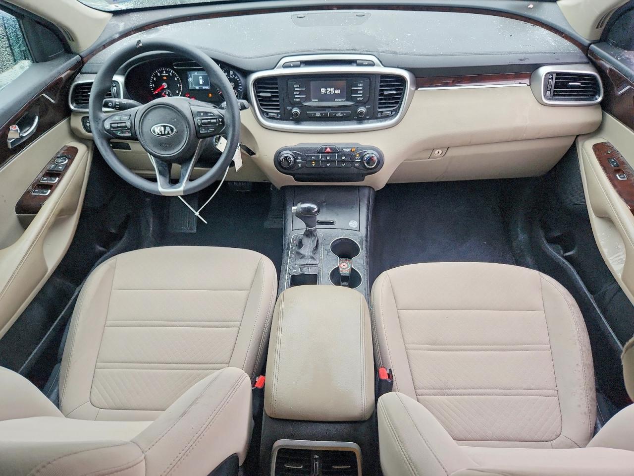 2017 KIA SORENTO