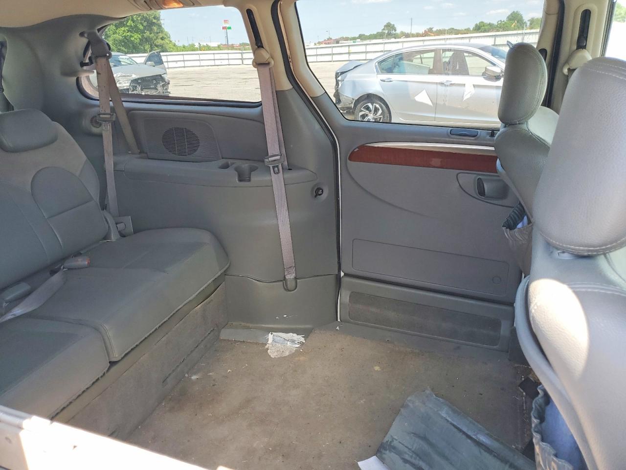 2006 CHRYSLER Town & Country
