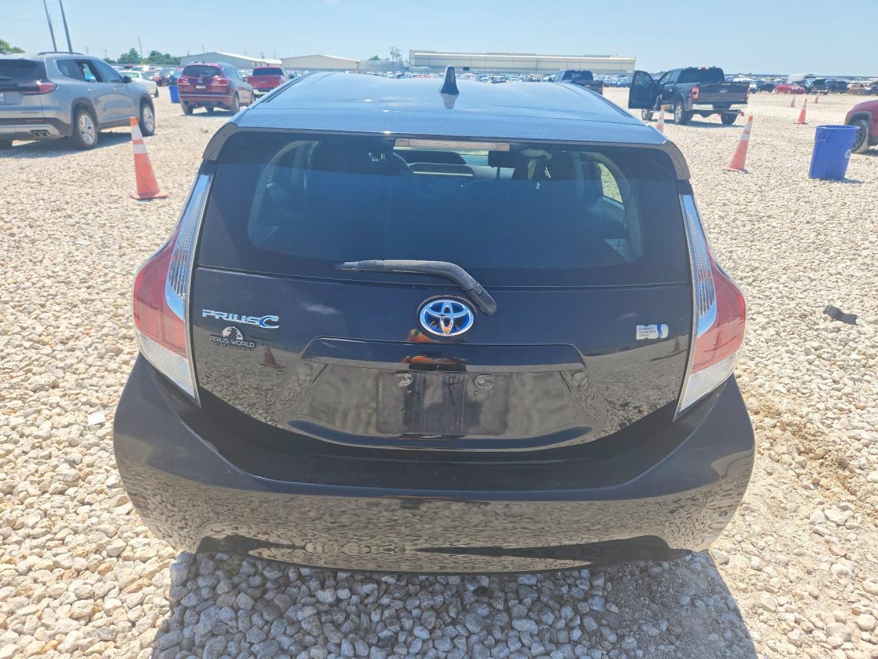 2016 TOYOTA Prius c