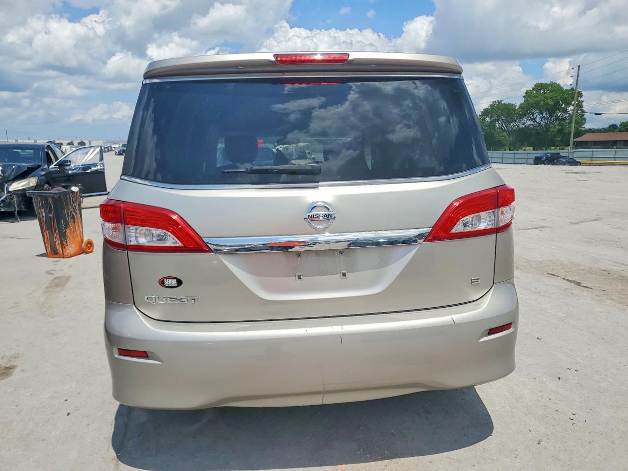 2012 NISSAN Quest