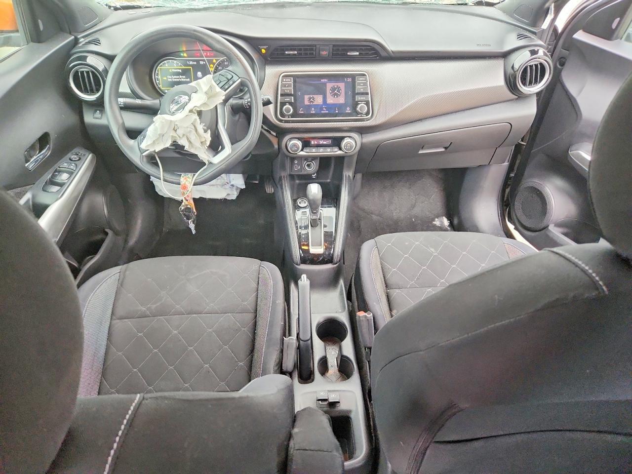 2018 NISSAN KICKS