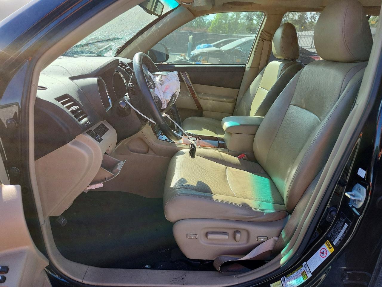 2013 TOYOTA HIGHLANDER