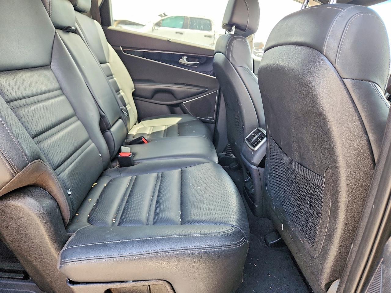 2017 KIA SORENTO