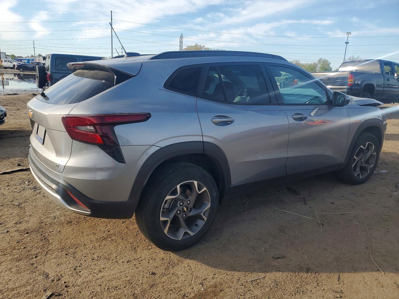 2025 CHEVROLET TRAX