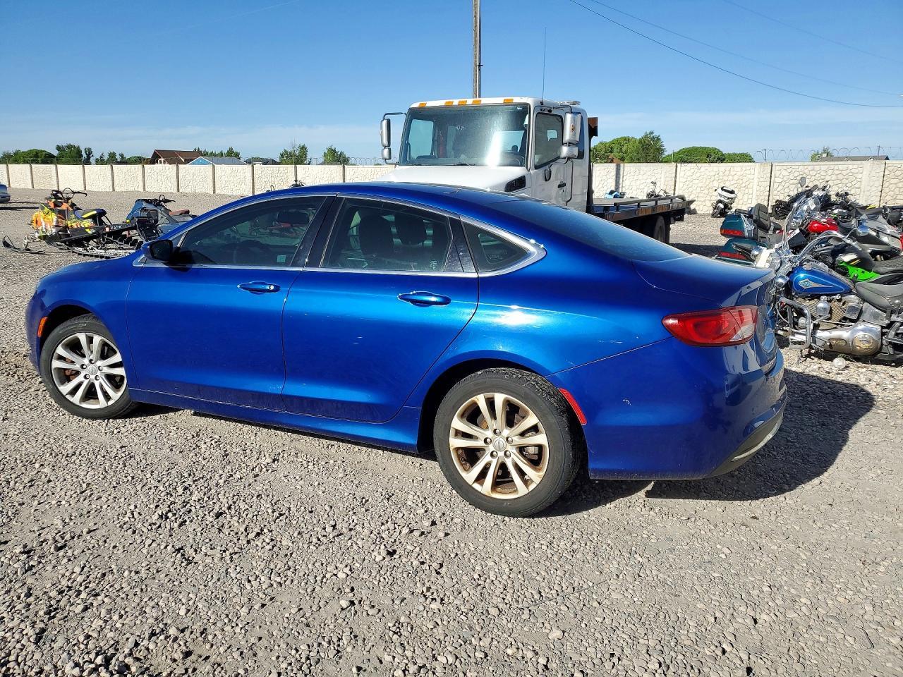 2015 CHRYSLER 200