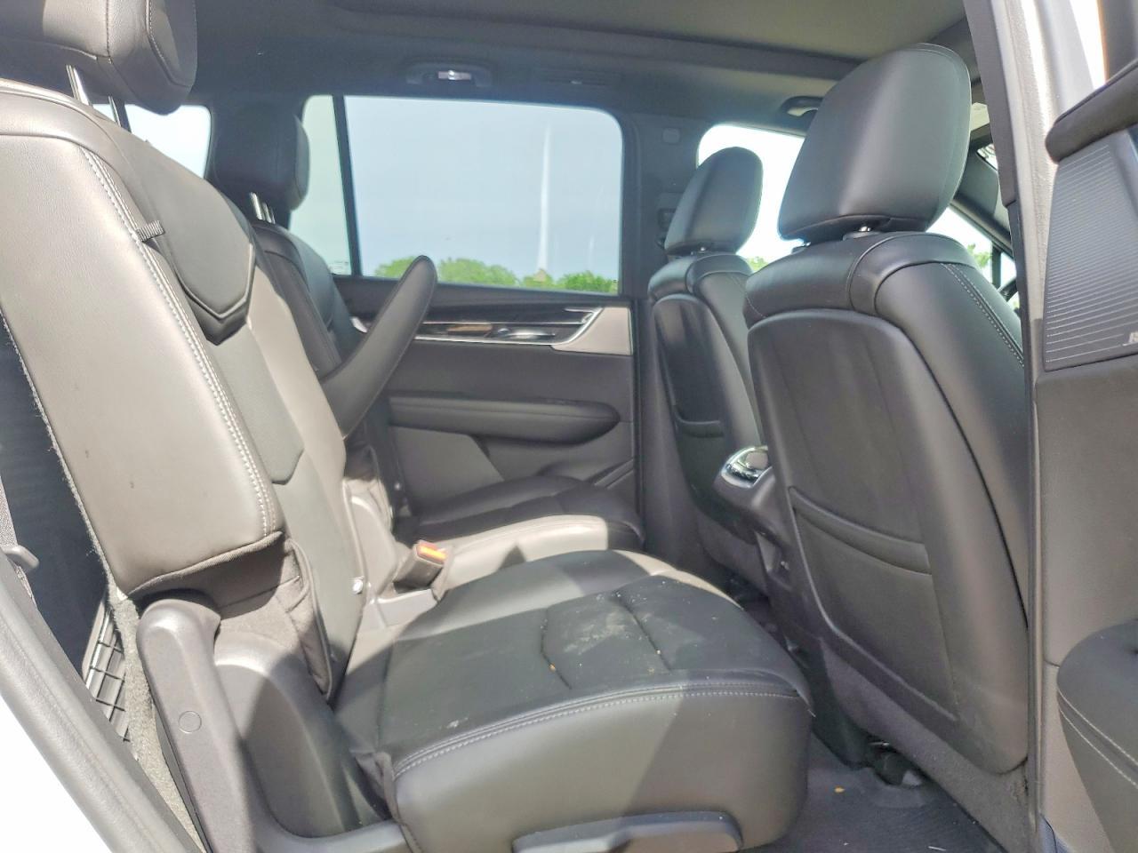 2020 CADILLAC XT6