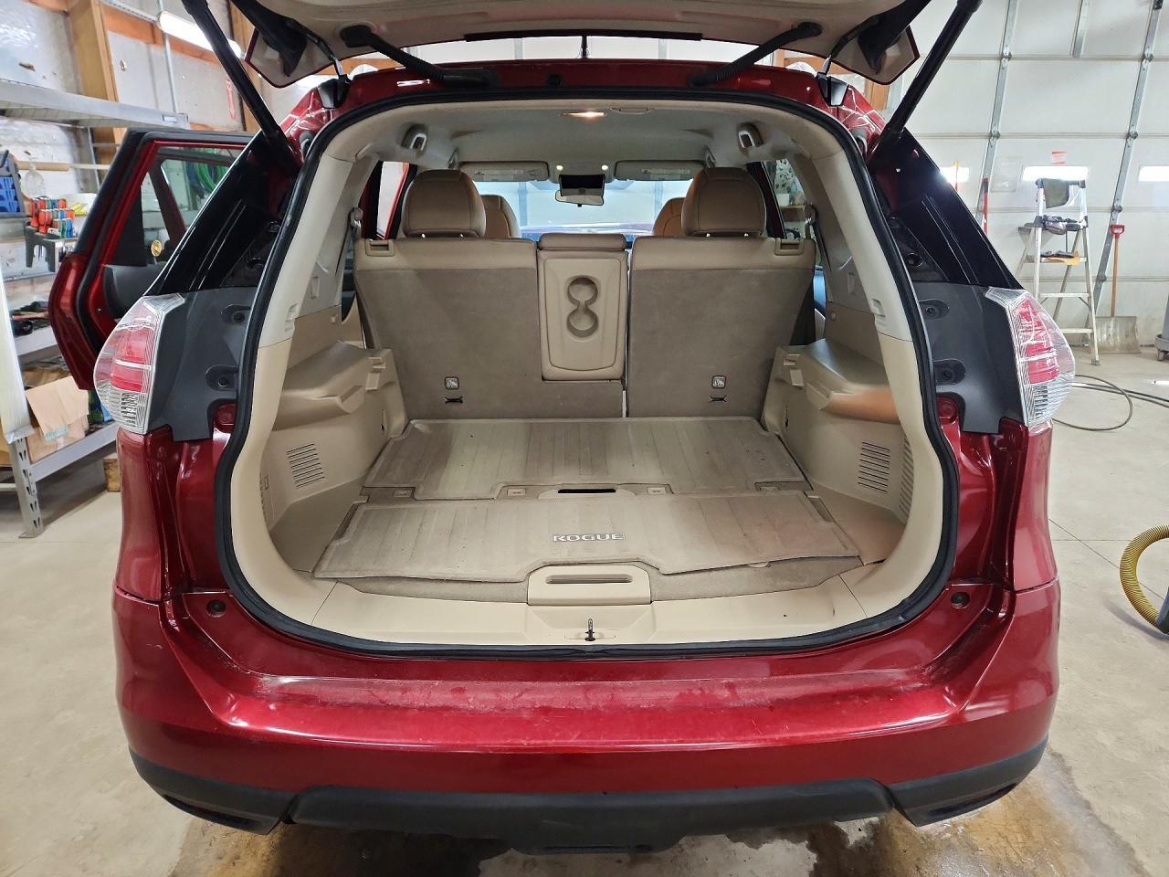 2014 NISSAN ROGUE