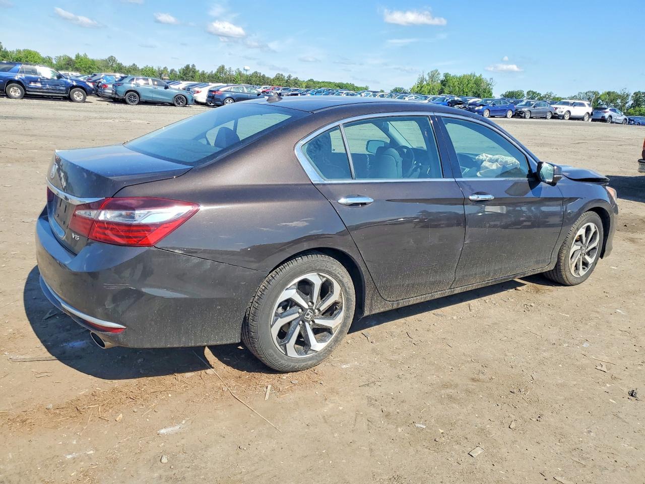 2017 HONDA ACCORD