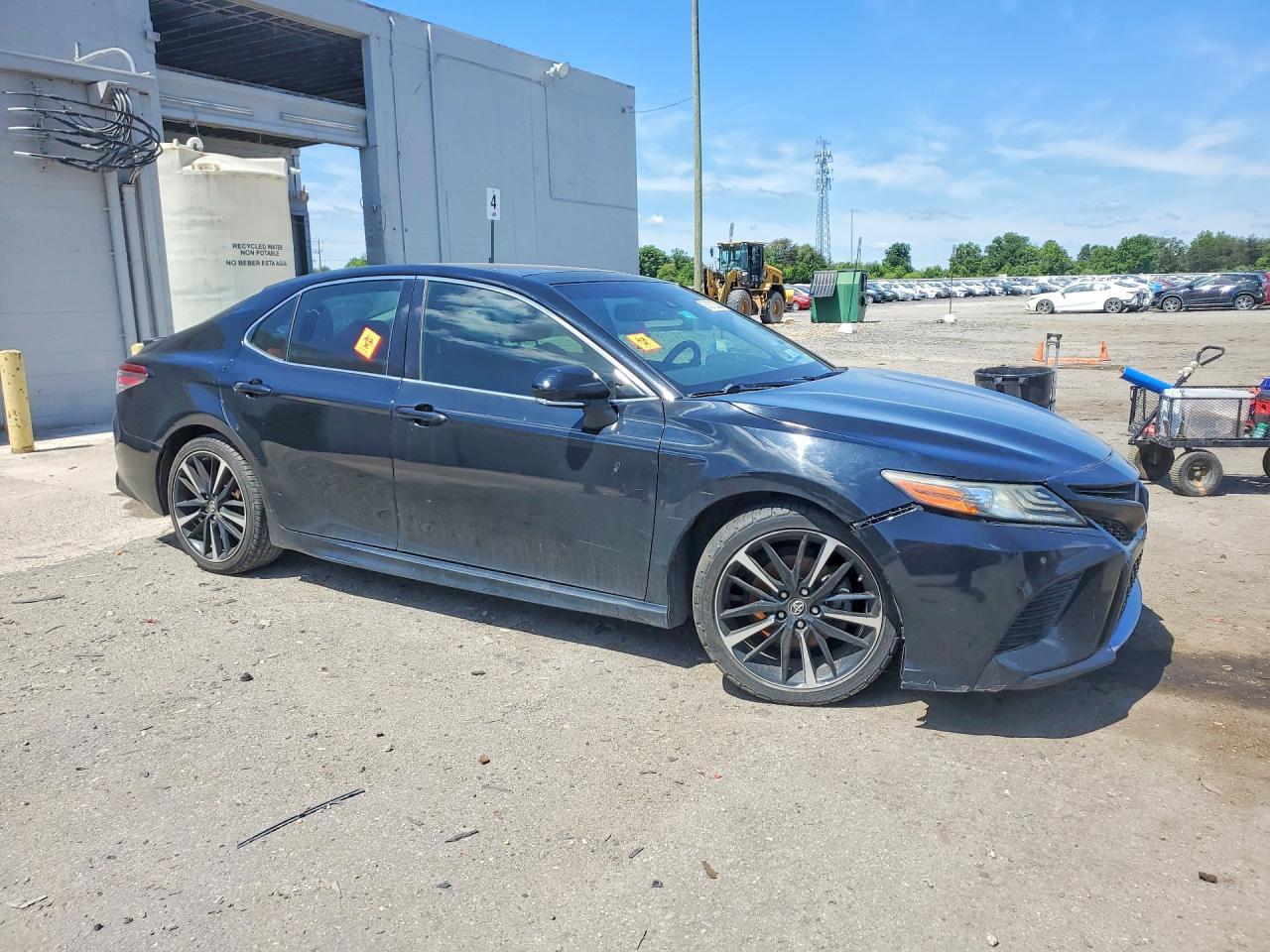 2018 TOYOTA CAMRY