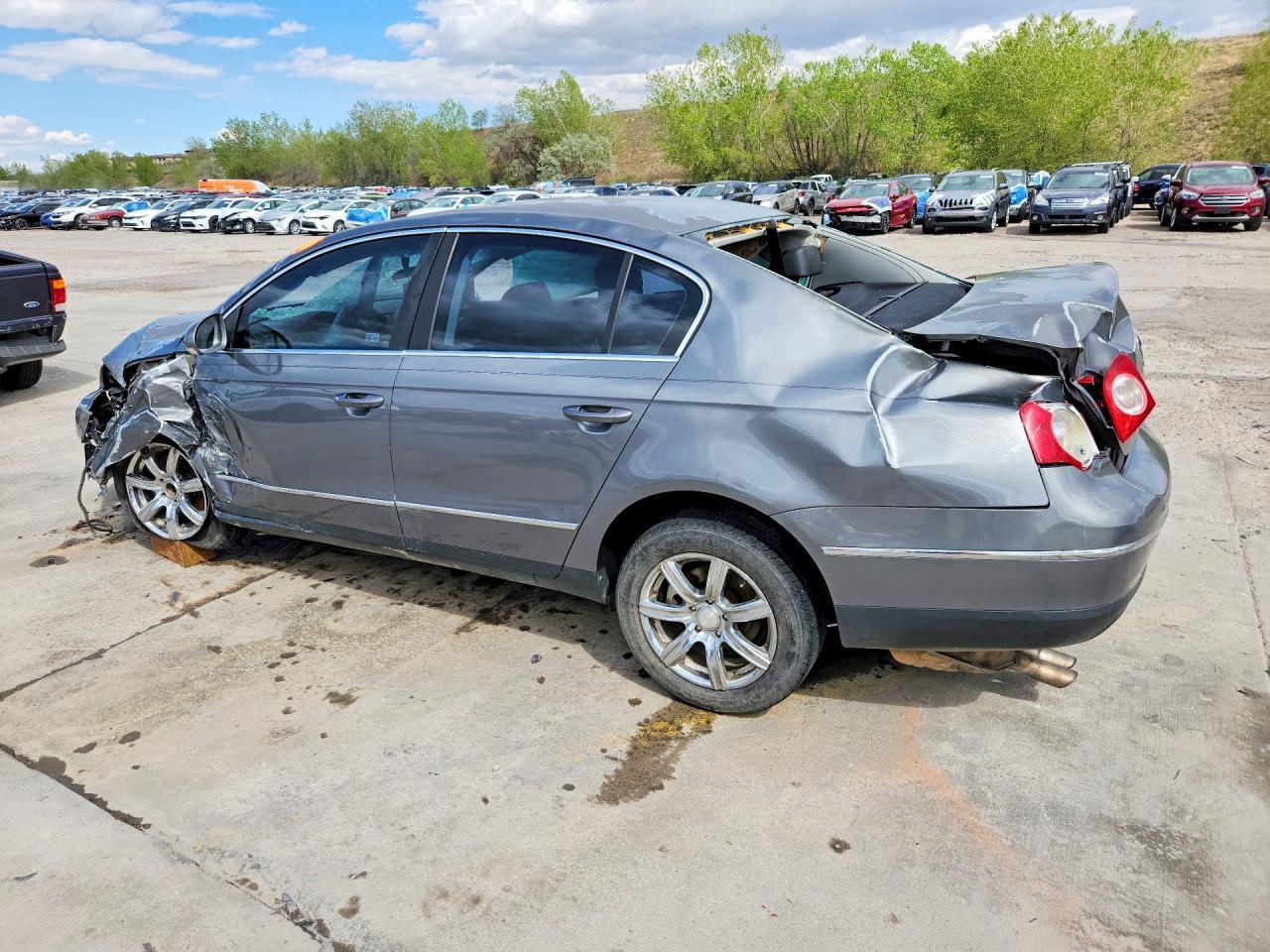 2008 VOLKSWAGEN Passat
