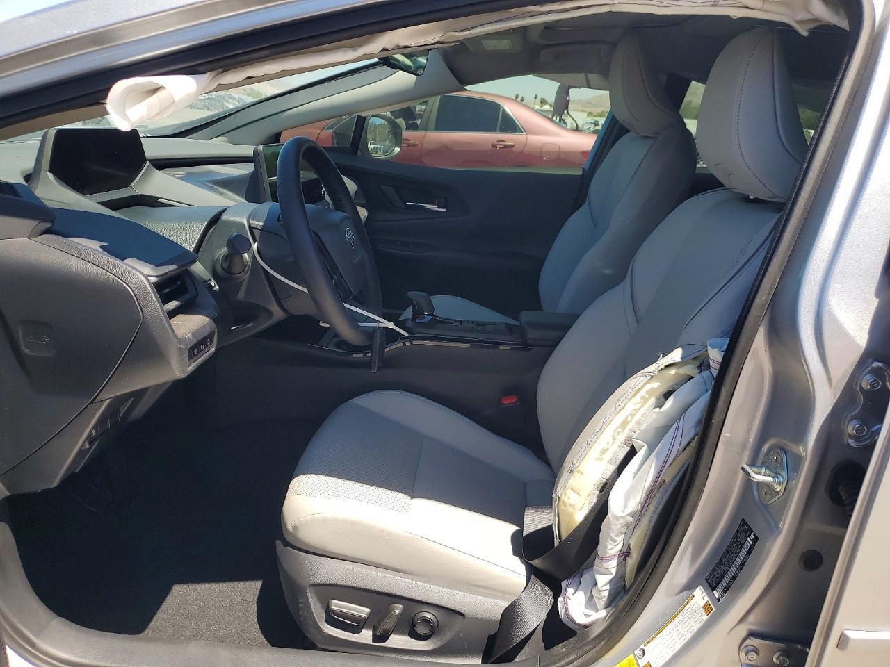 2024 TOYOTA PRIUS