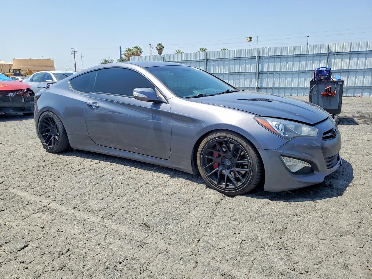 2015 HYUNDAI GENESIS