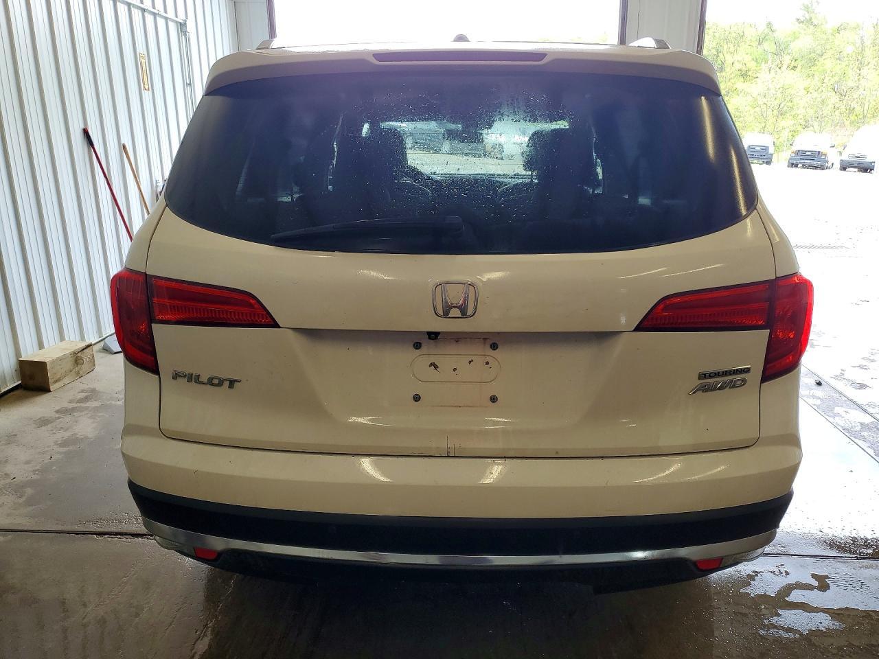 2016 HONDA PILOT