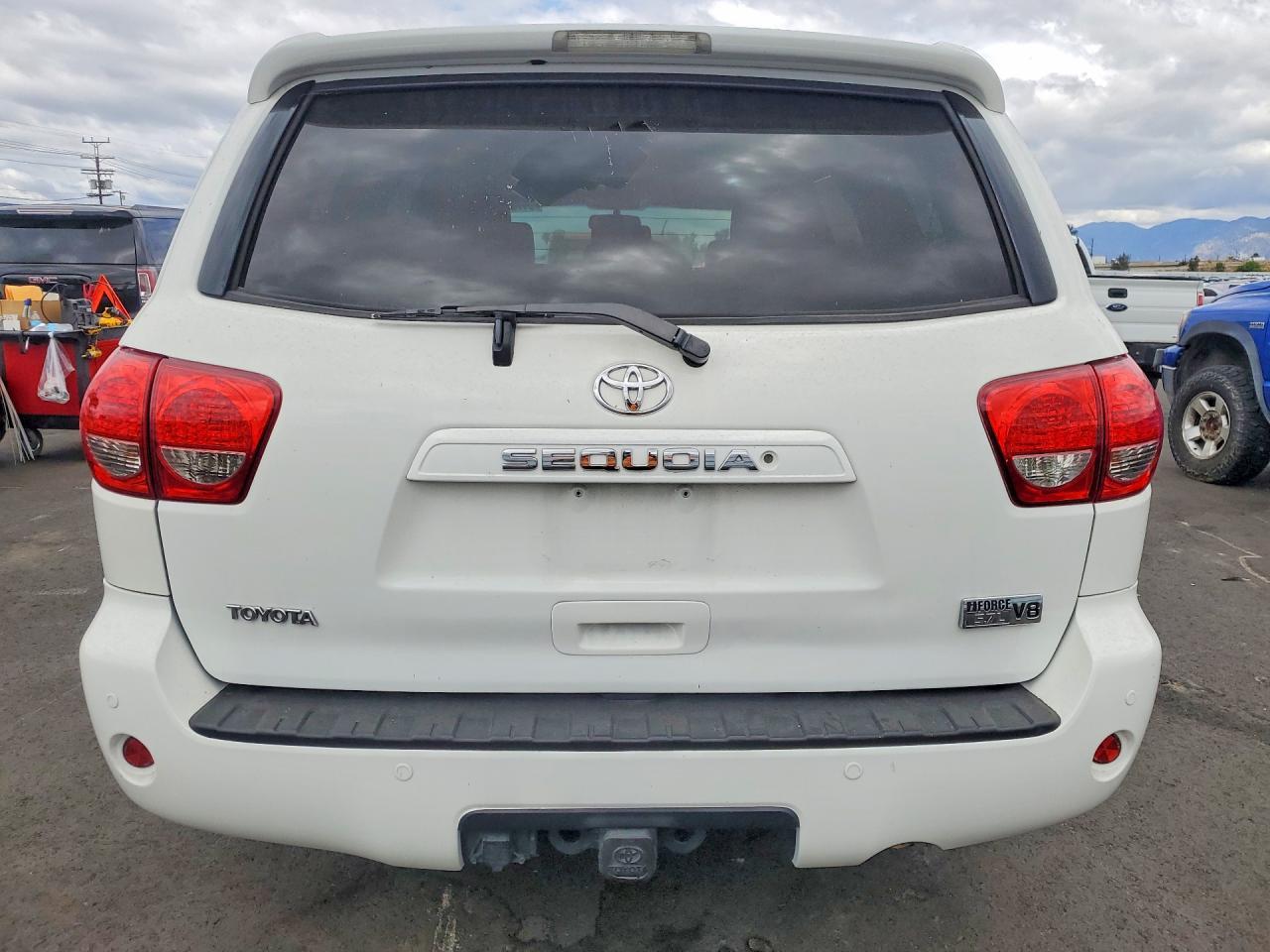 2008 TOYOTA Sequoia