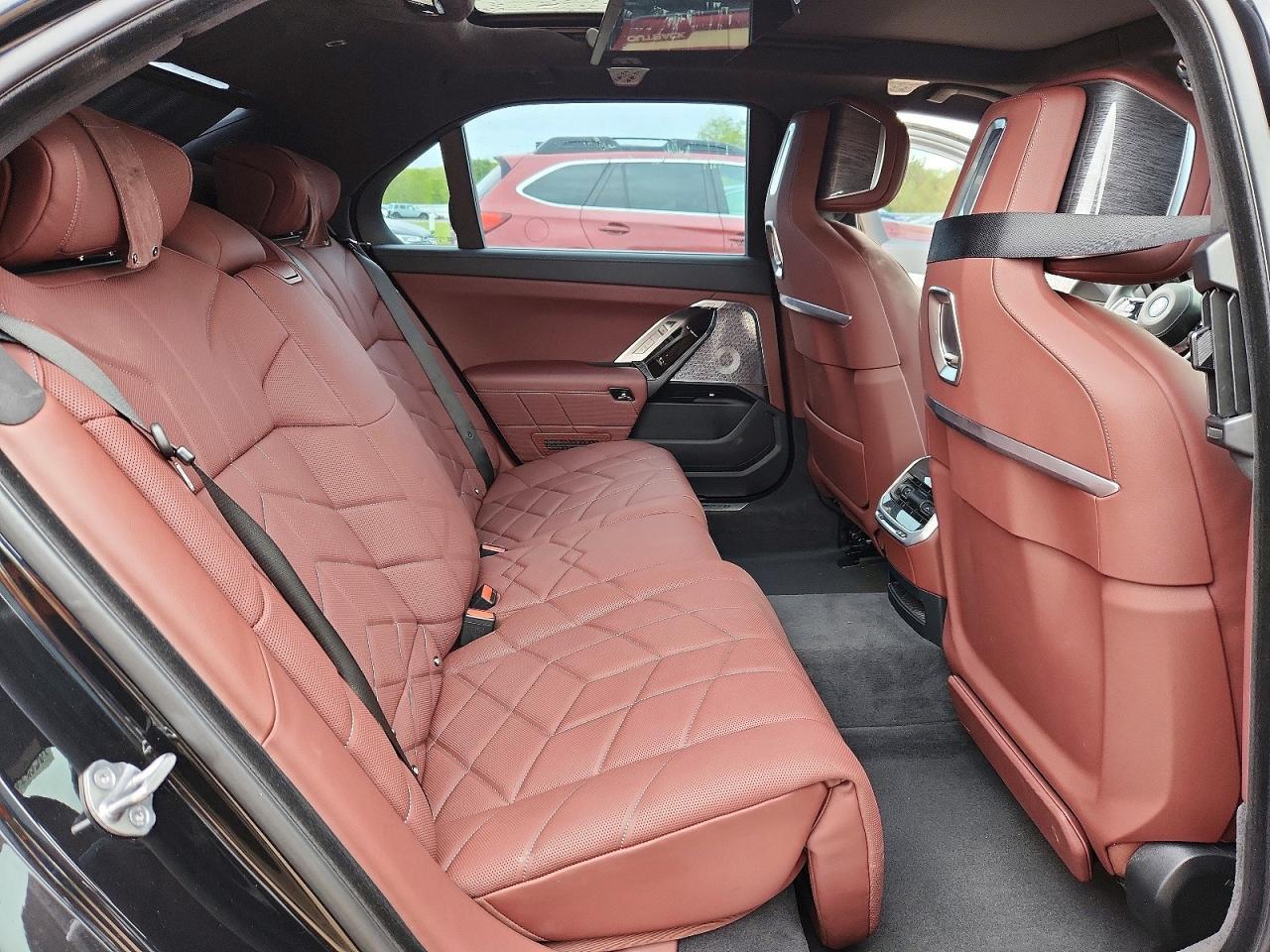 2024 BMW i7