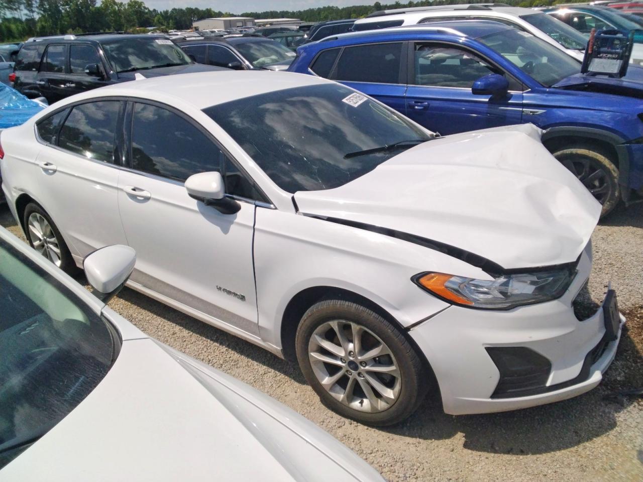 2019 FORD FUSION