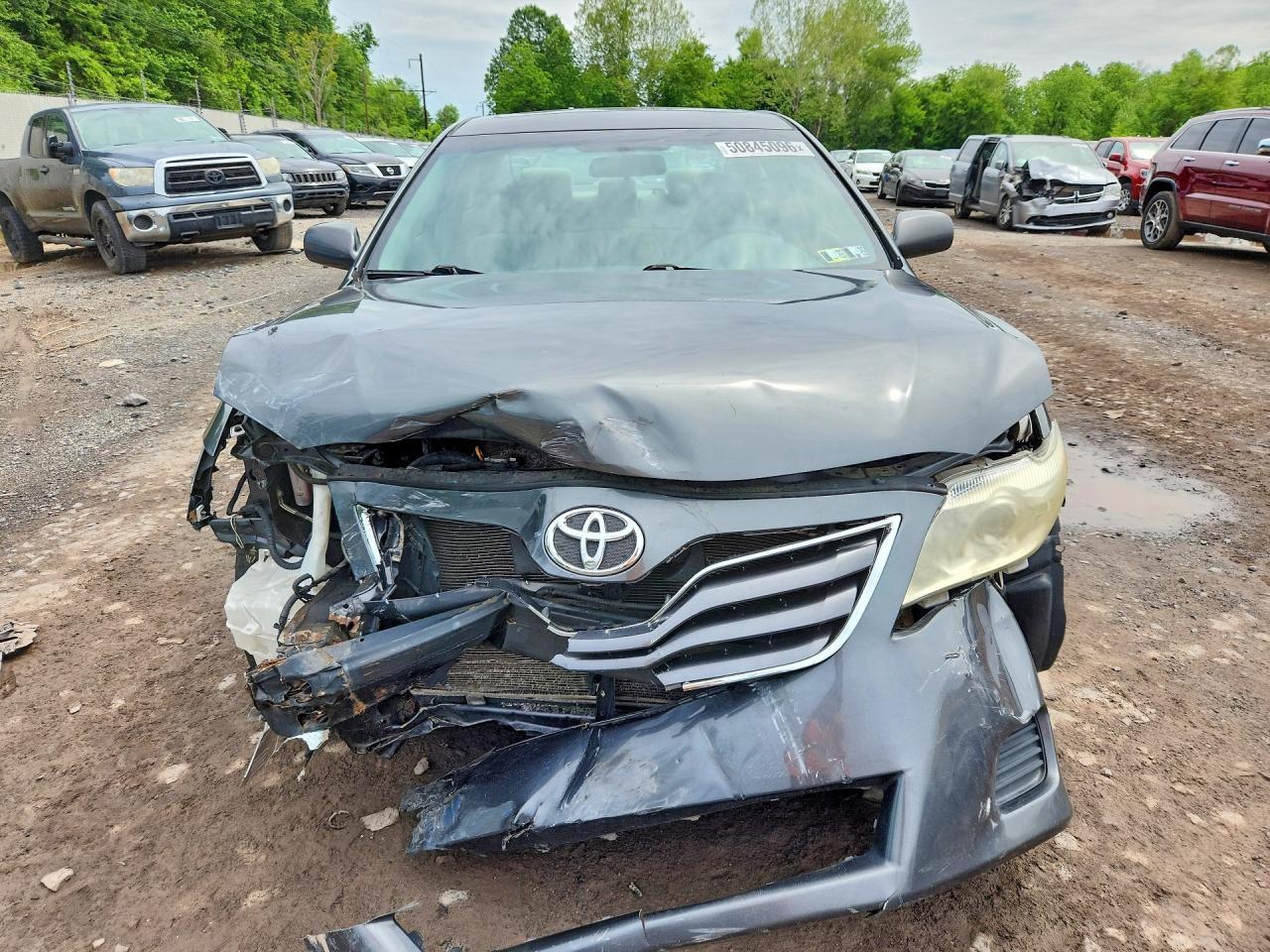 2011 TOYOTA CAMRY