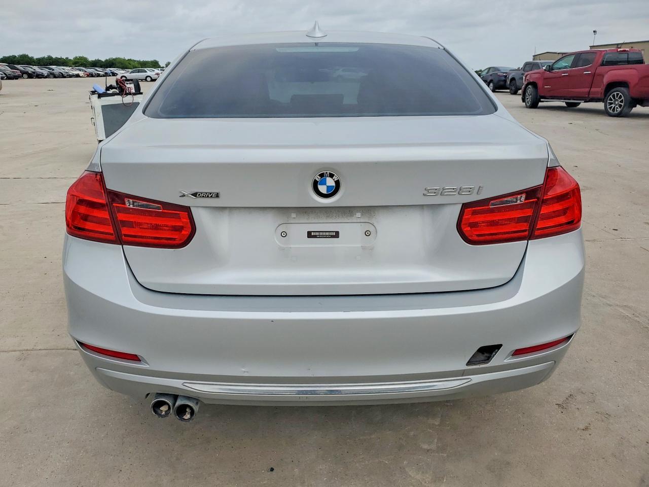 2013 BMW 3 SERIES