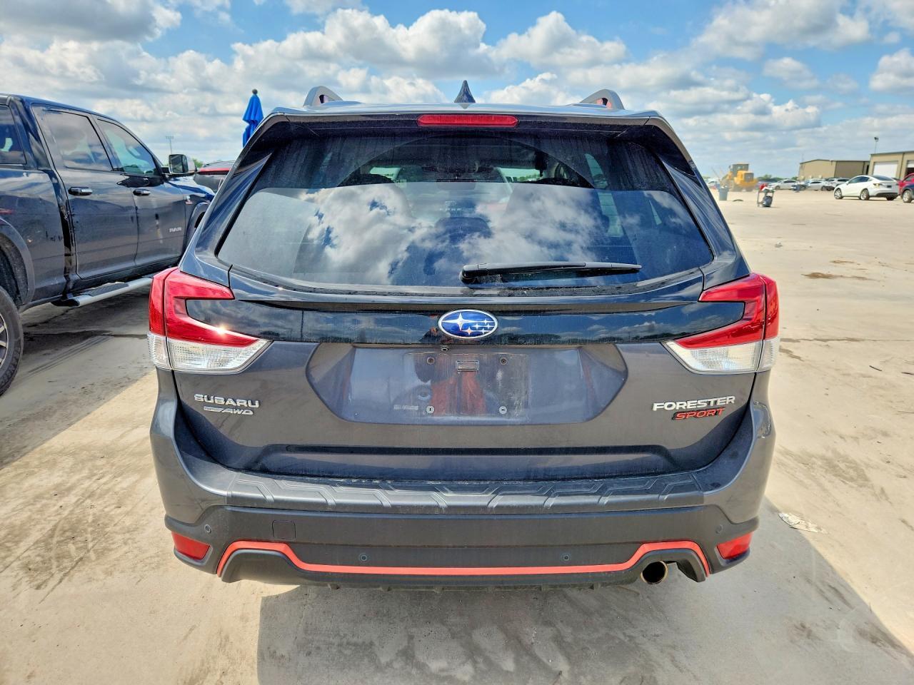 2024 SUBARU FORESTER