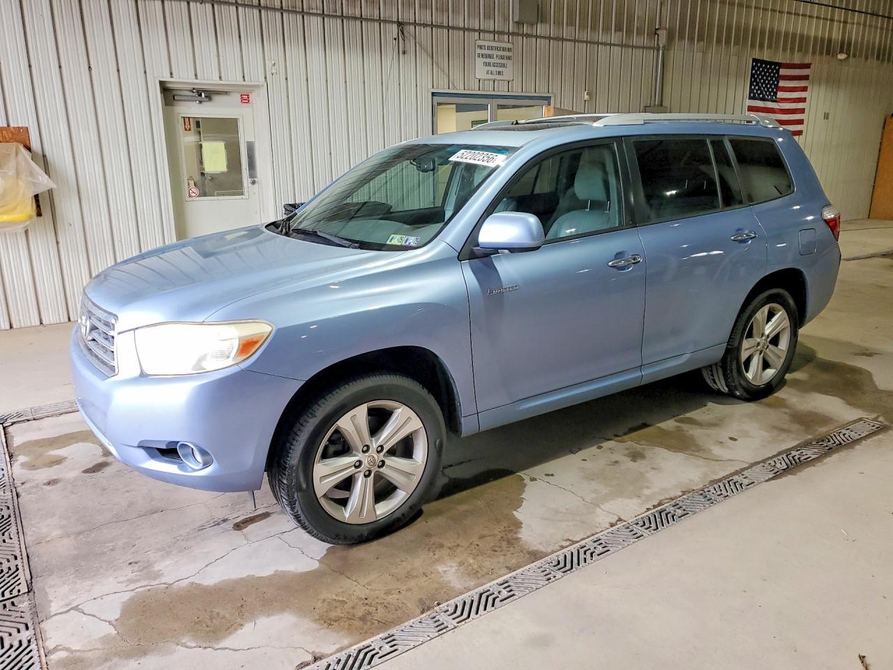 2010 TOYOTA HIGHLANDER