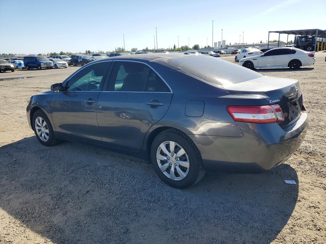 2011 TOYOTA CAMRY