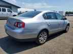2010 VOLKSWAGEN Passat