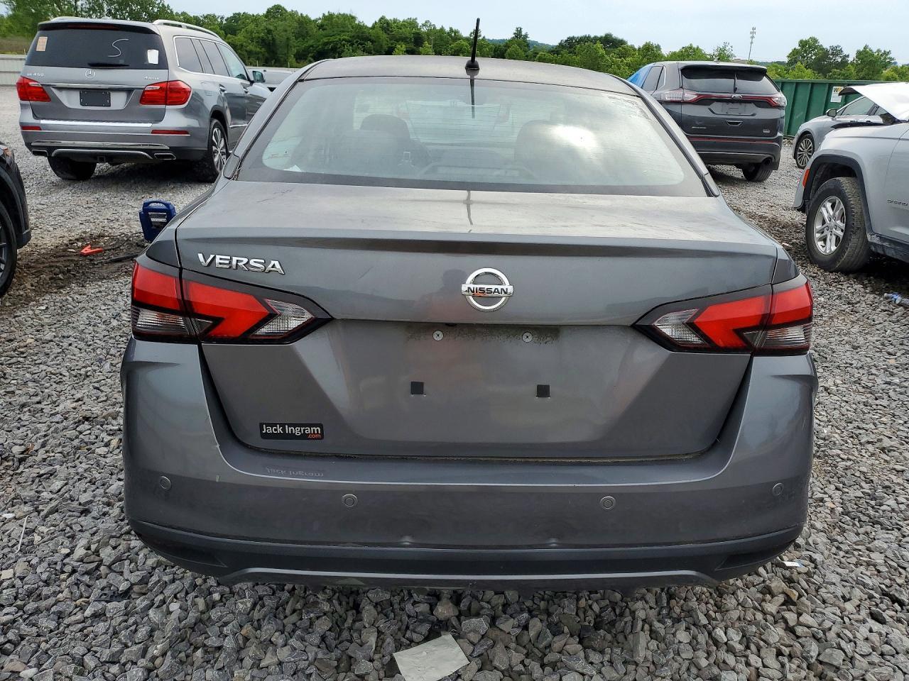 2020 NISSAN VERSA