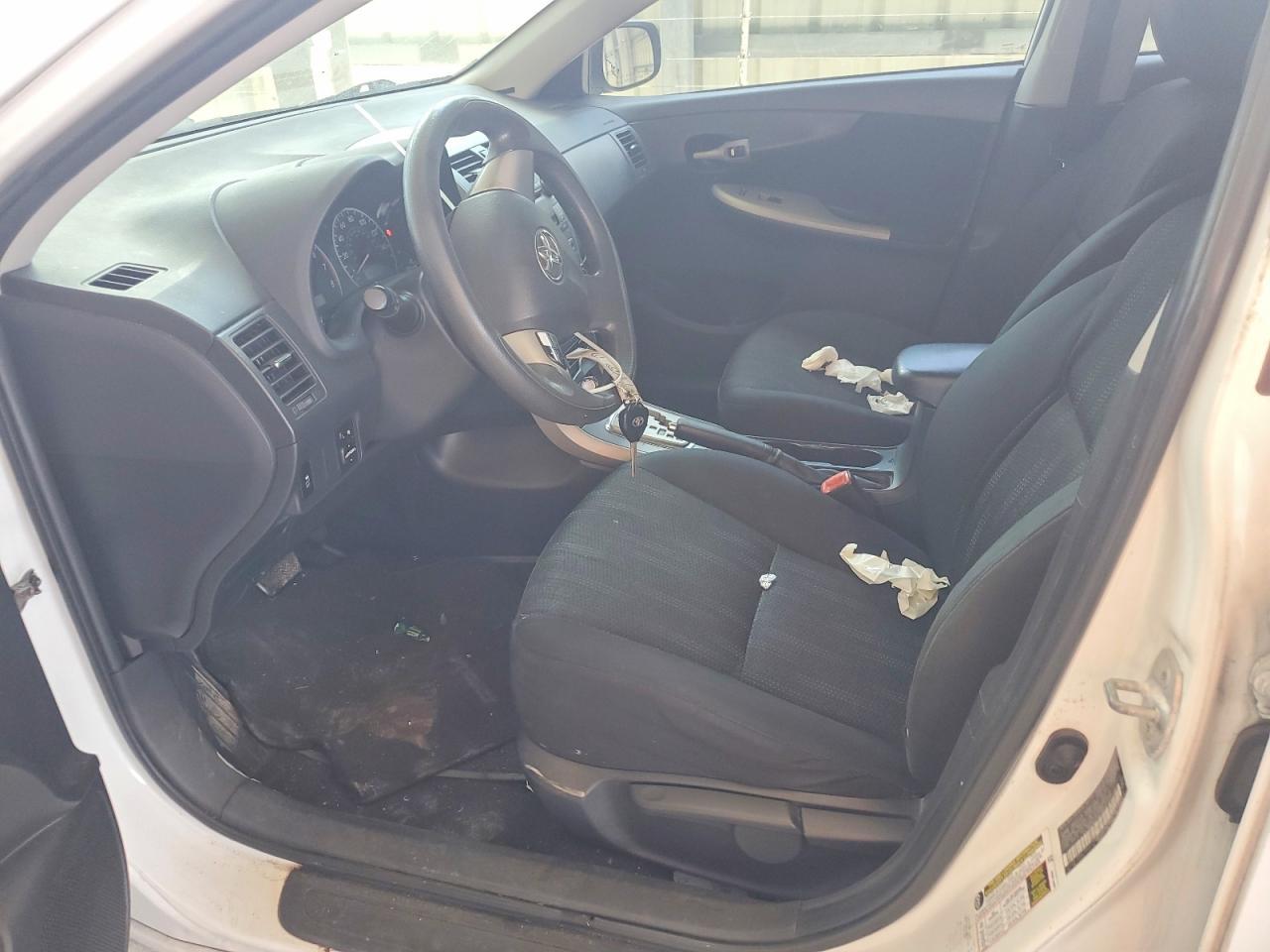2011 TOYOTA COROLLA