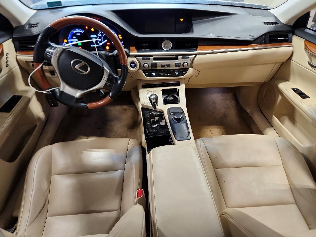 2013 LEXUS ES 300H